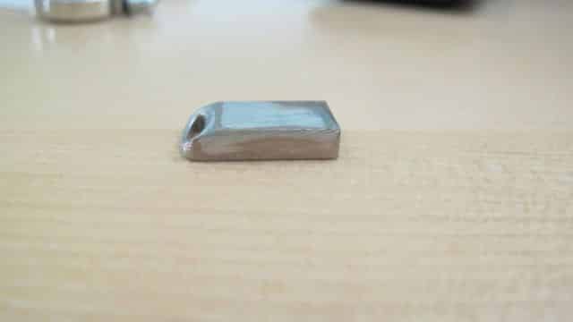 Filed the wing off the Flash Drive