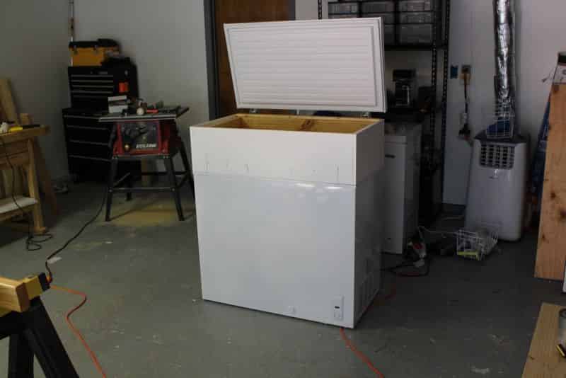 Testing using the lid to ensure it's opening and closing nicely