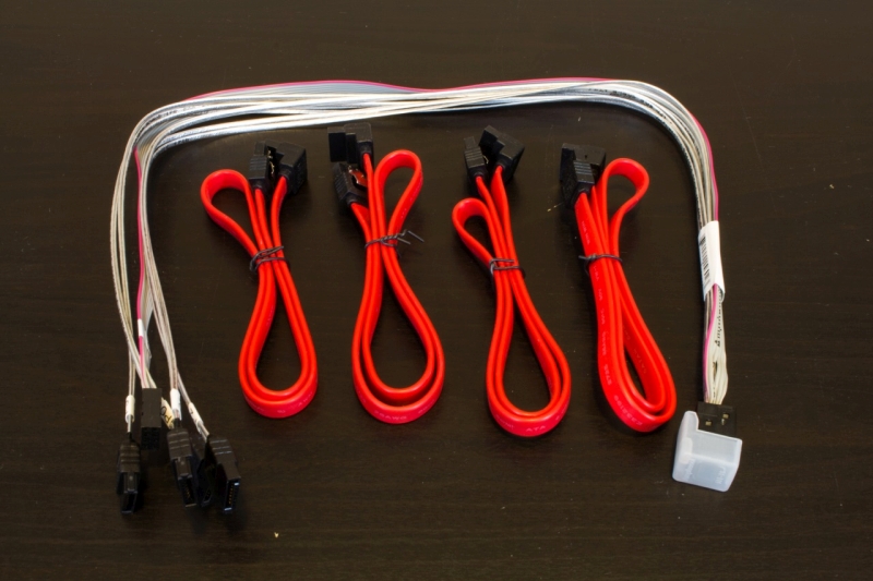 SAS / SATA Cables