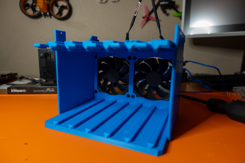 Assembled drive cage from front.