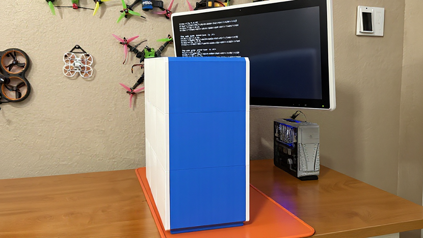 A 3D-printed 12-bay ATX NAS Case? Yes, please!