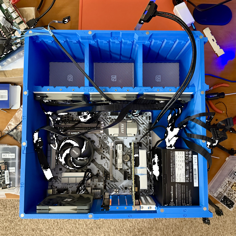 Installed power supply and LSI 9300-16i