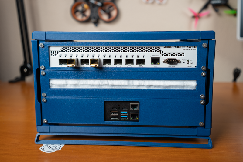 Rackstack with MikroTik Switch and PiKVM v3 #3.