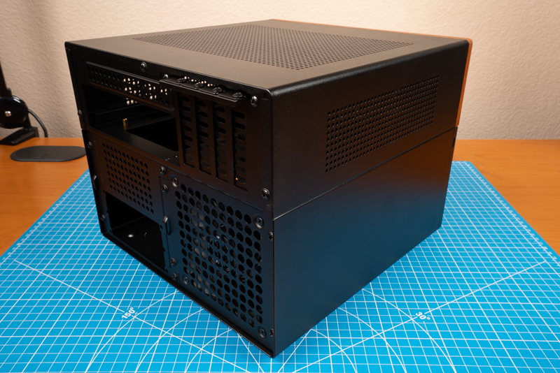 JONSBO N4 with drive bay grill removed.