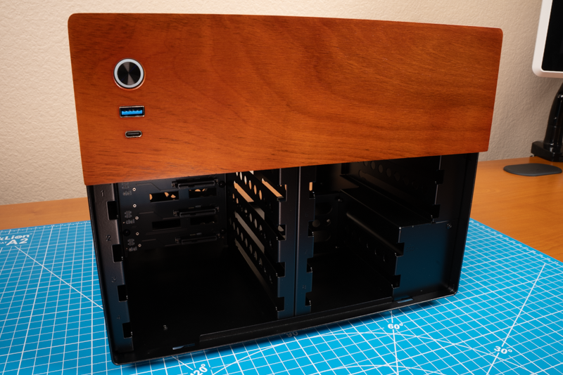 Close up of JONSBO N4 case's drive bays #3